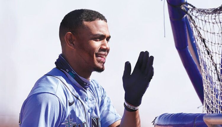 Seattle Mariners prospects with Everett AquaSox discuss present, future with organization