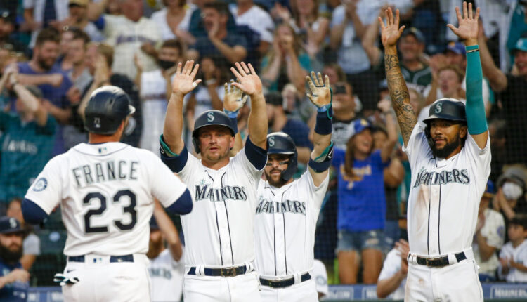 Mariners playoffs: Seattle contending despite run differential