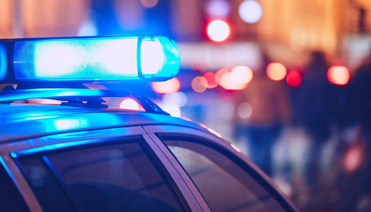 Man threatens Seattle recovery center employees with knife – KIRO 7 News Seattle