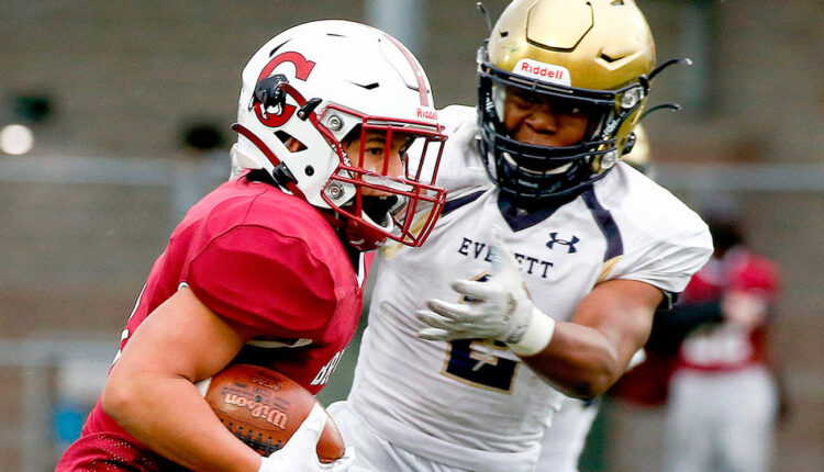 Cascade, Everett look foward to ‘competitive’ football seasons