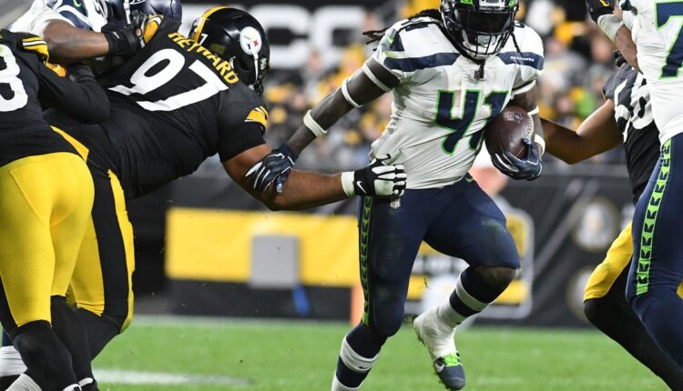 Alex Collins Player Prop Bets for NFL Week 7 | Seattle vs. New Orleans 10/25/2021
