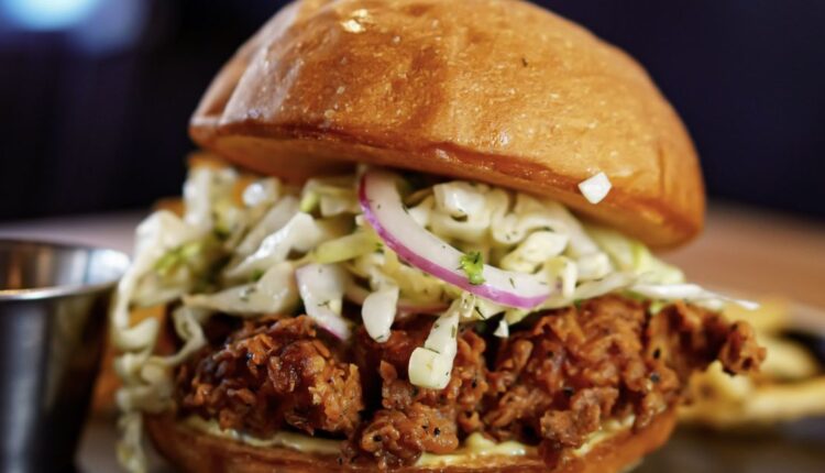 Pioneer Square D&E Serves Free Chicken Sandwiches to Veterans