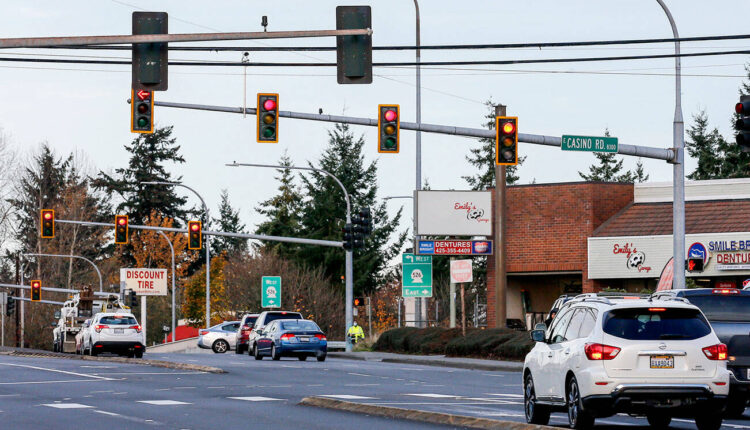 Everett considers red light cameras, mostly south of 41st
